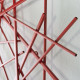 ESCULTURA 78x4x79 METAL ROJO