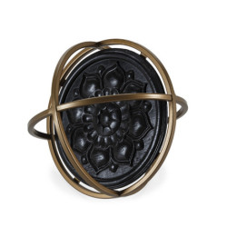 FIGURA 22x22x22 METAL DORADO/MADERA NEGRO