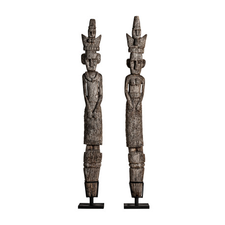 ESCULTURA PIE J 2
