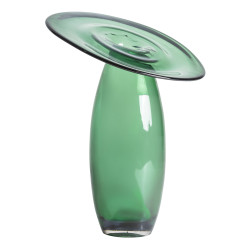 VICAL HOME / JARRON AKARI