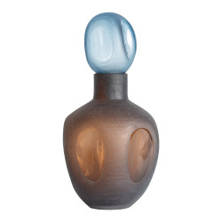 VICAL HOME / JARRON MEI